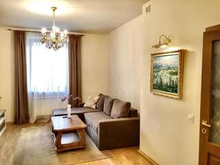Апартаменты Apartment at the heart of Lviv Львов Улучшенные апартаменты-1