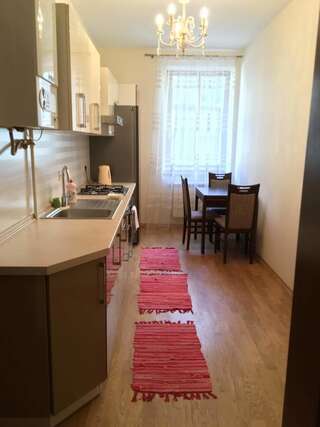 Апартаменты Apartment at the heart of Lviv Львов Улучшенные апартаменты-12