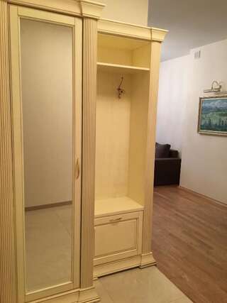 Апартаменты Apartment at the heart of Lviv Львов Улучшенные апартаменты-15