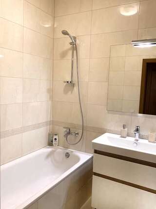 Апартаменты Apartment at the heart of Lviv Львов Улучшенные апартаменты-28